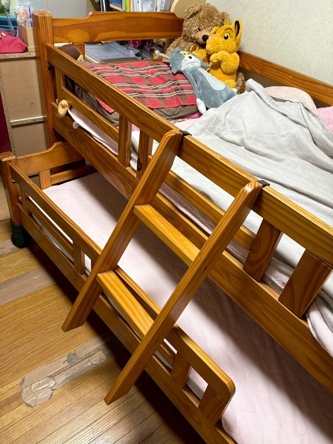 引っ越し前に回収したお子様用二段ベッド
